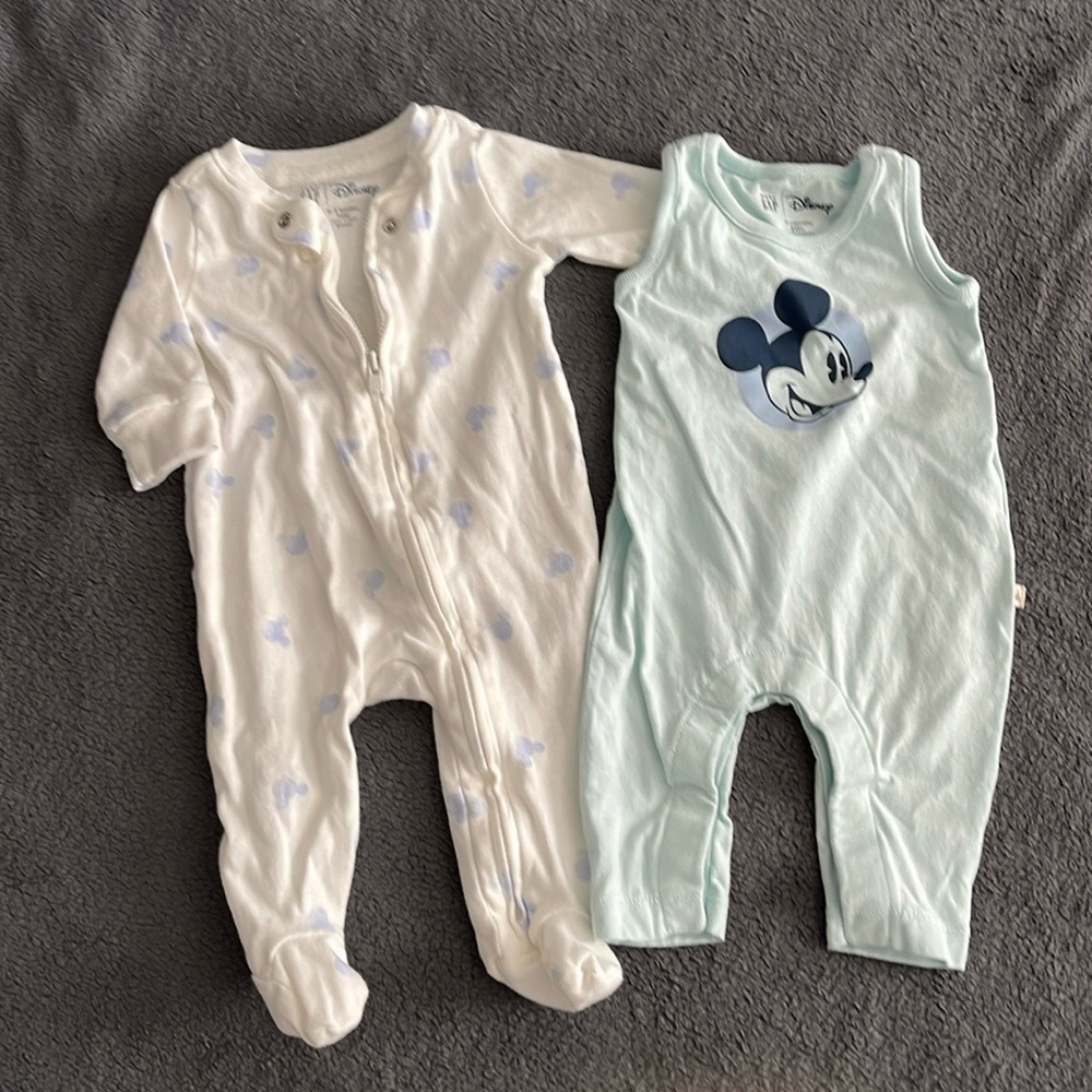 Mickey Mouse Gap bundle 0-3m - Picture 2 of 4